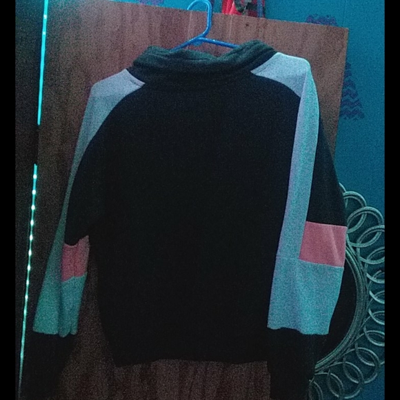 Sweater - Picture 3 of 3